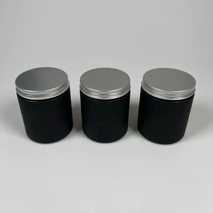 Świeca sojowa zapachowa w szkle czarny mat - bawełniany knot 180 ml